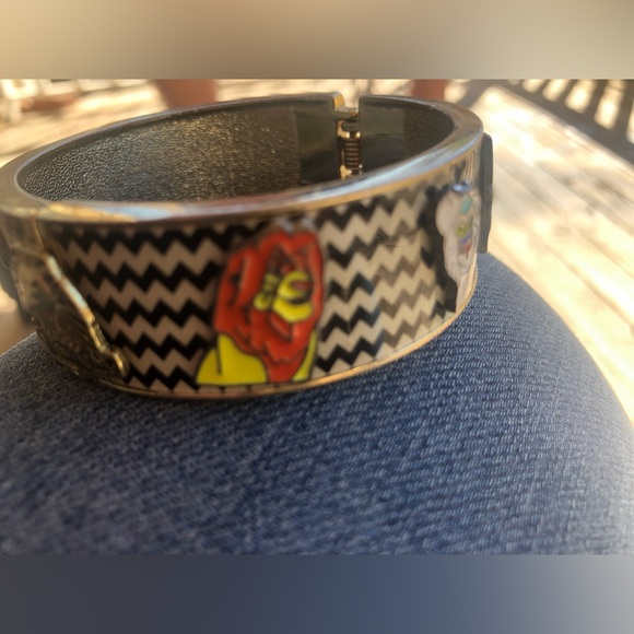 Custom Designed Creations Lion King Bracelet - Picture 12 of 12